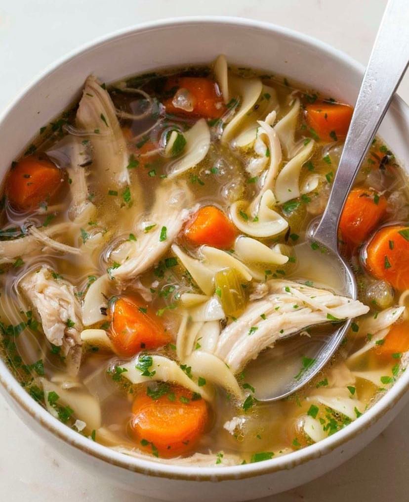 Weight watchers Healthy Instant Pot Chicken Zoodle Soup - 1 point - All ...