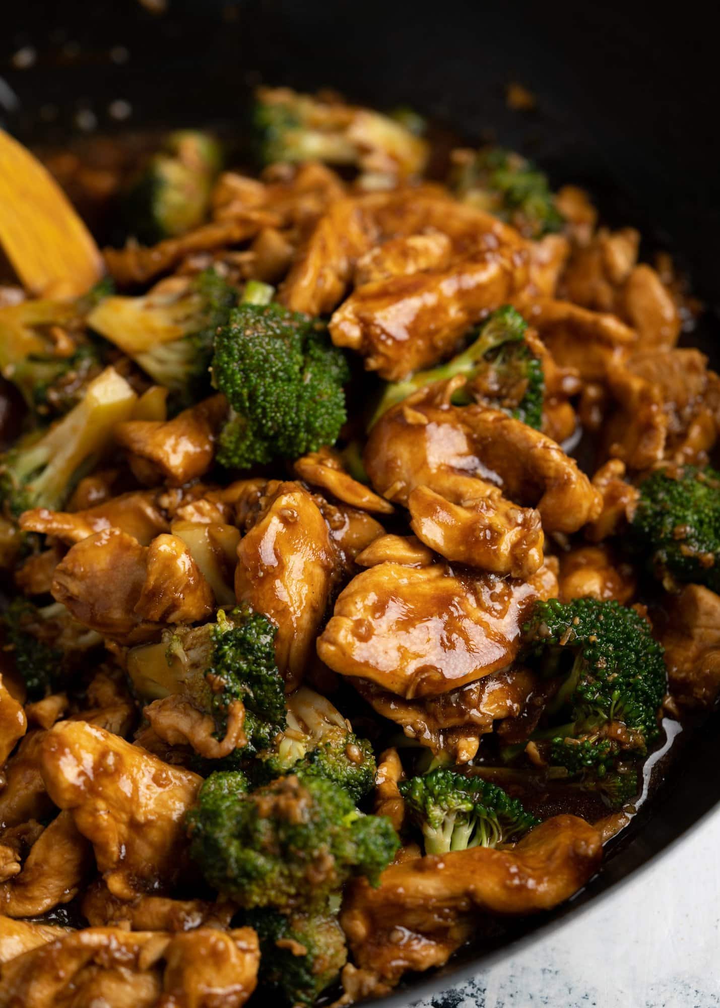 Chicken and Broccoli Stir-Fry Recipe - RecipesClub