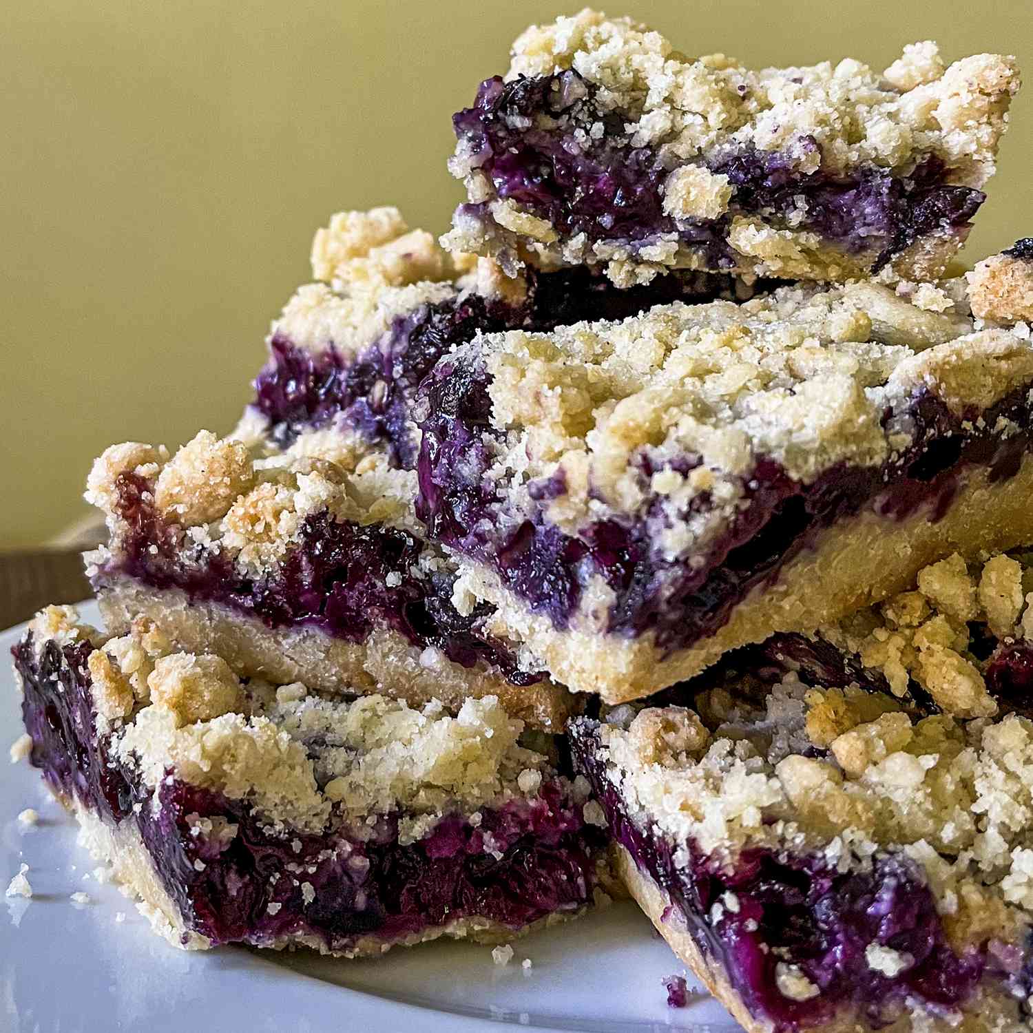 WEIGHT WATCHERS Blueberry Crumb Bars - All Recipes Club